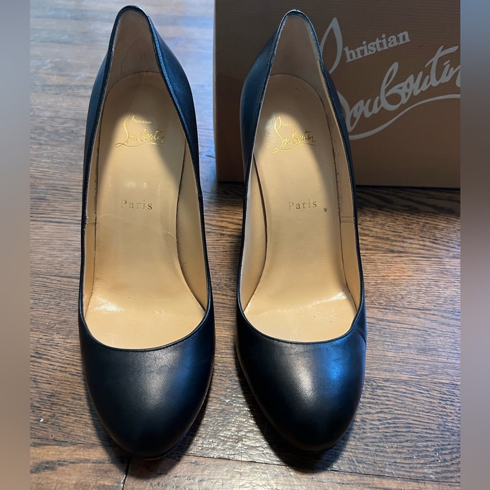 Christian Louboutin Paris FIFI 100 Size 40 or 10B Black 👠